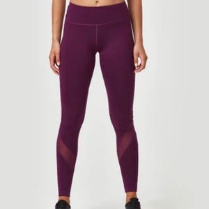 Myprotein heartbeat mesh legging in Plum